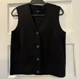 Quince Mongolian Cashmere Fisherman Sweater Vest in Black